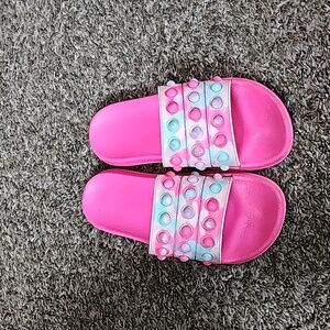 Girls youth sz 5/6 POP IT sandals!!!